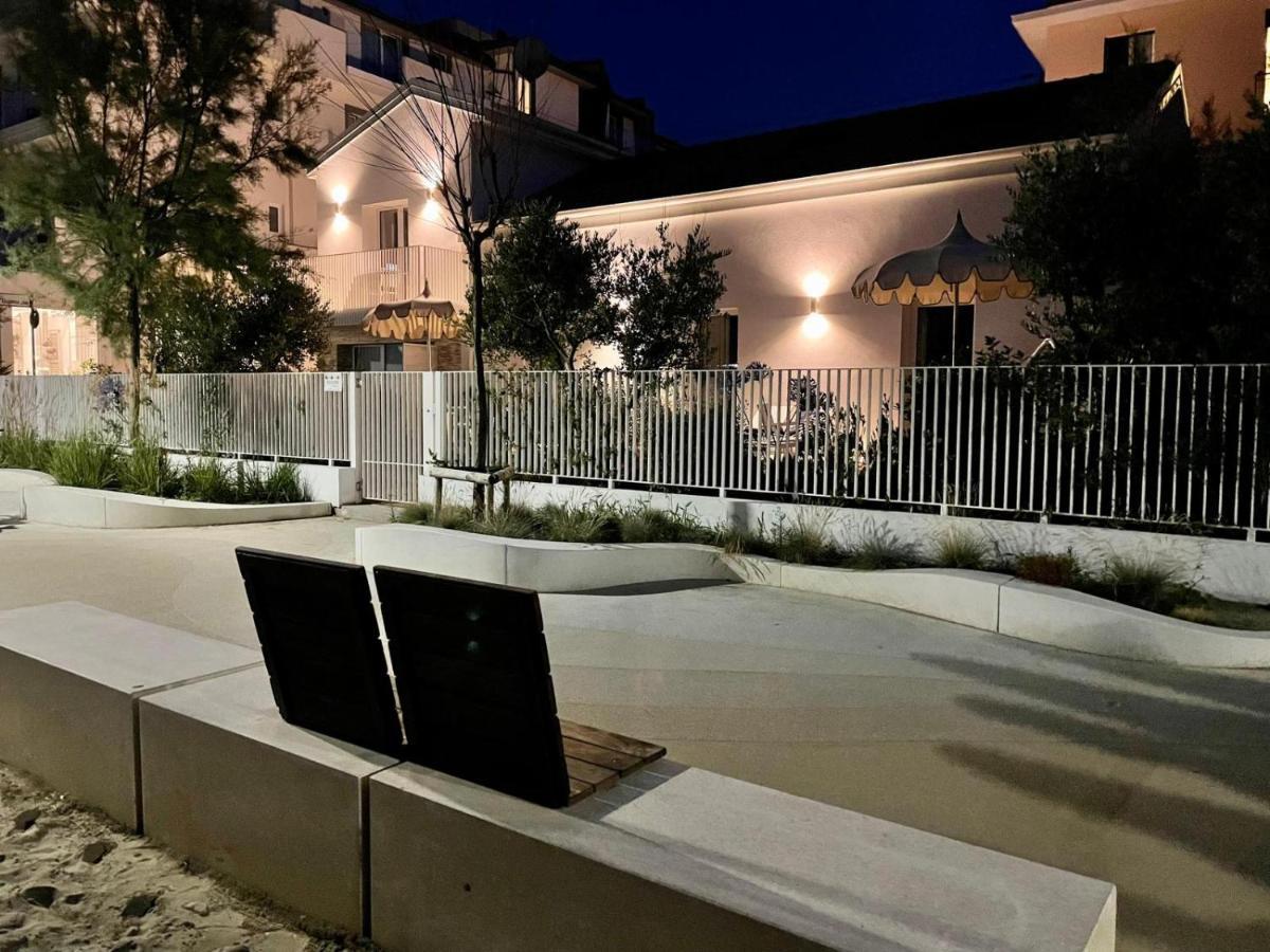 Villa Le Agavi Luxory Beach Surfhouse 벨레지아아지마리나 외부 사진