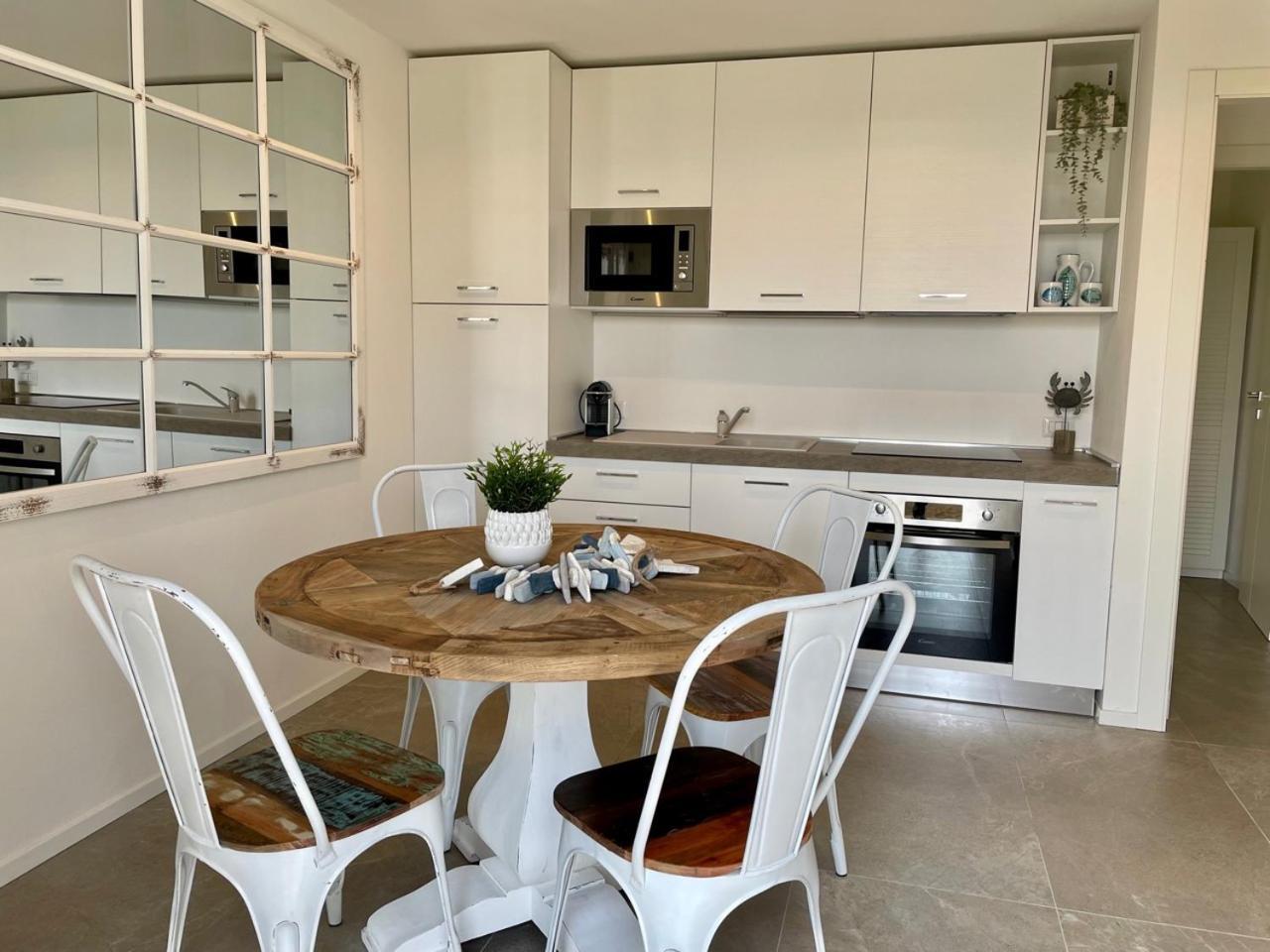 Villa Le Agavi Luxory Beach Surfhouse 벨레지아아지마리나 외부 사진