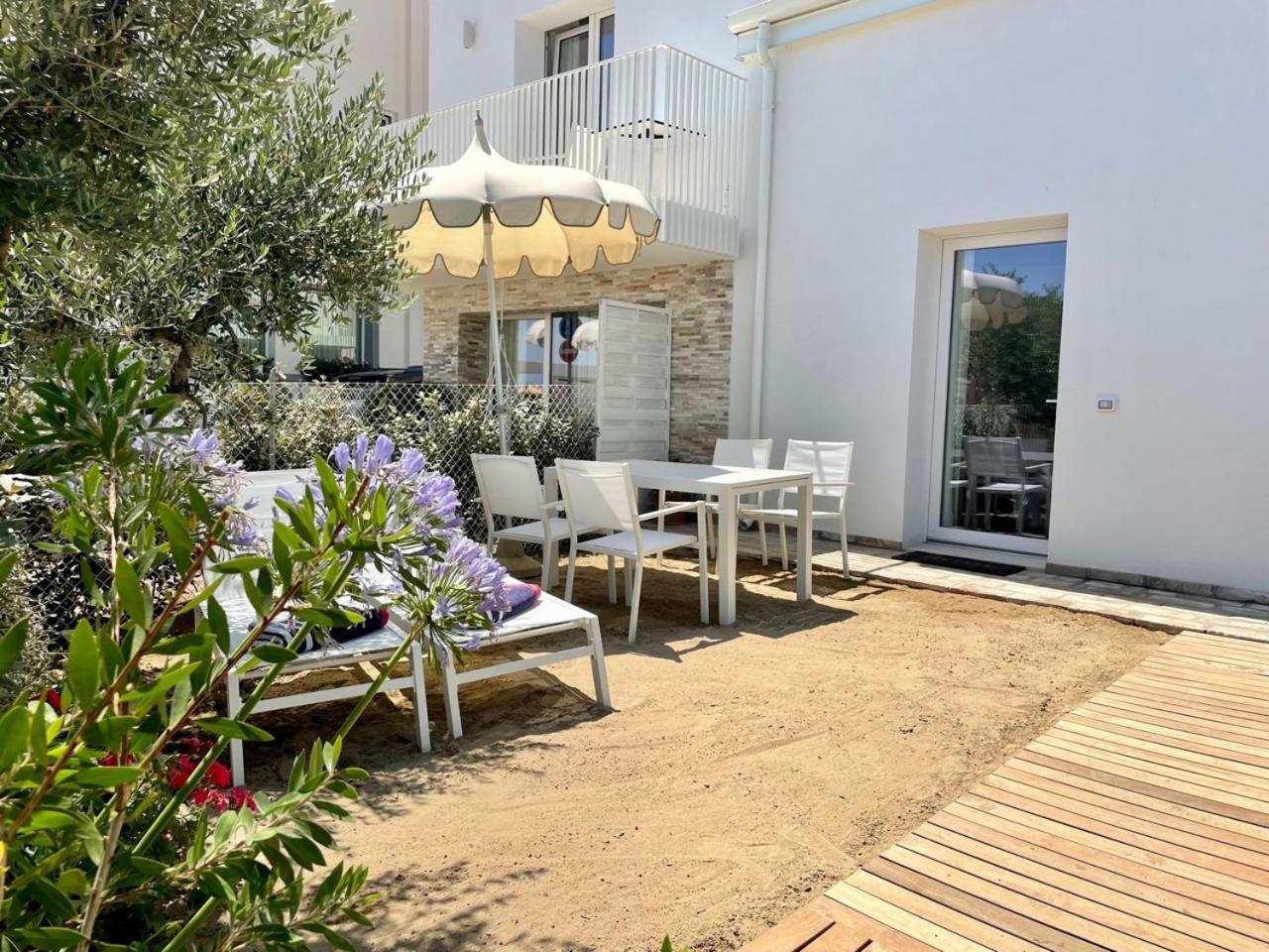 Villa Le Agavi Luxory Beach Surfhouse 벨레지아아지마리나 외부 사진