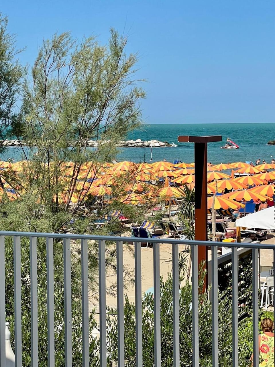 Villa Le Agavi Luxory Beach Surfhouse 벨레지아아지마리나 외부 사진