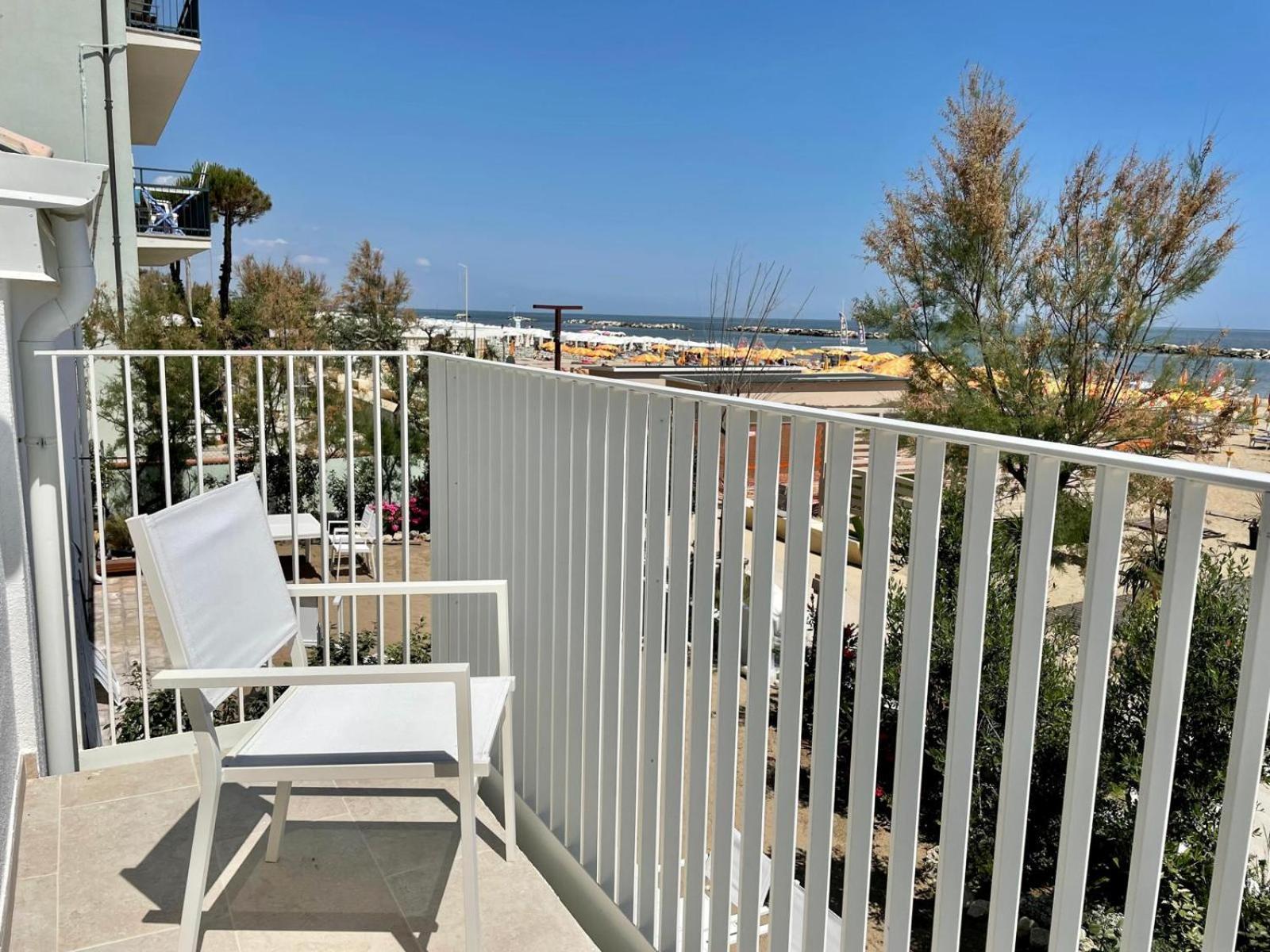 Villa Le Agavi Luxory Beach Surfhouse 벨레지아아지마리나 외부 사진